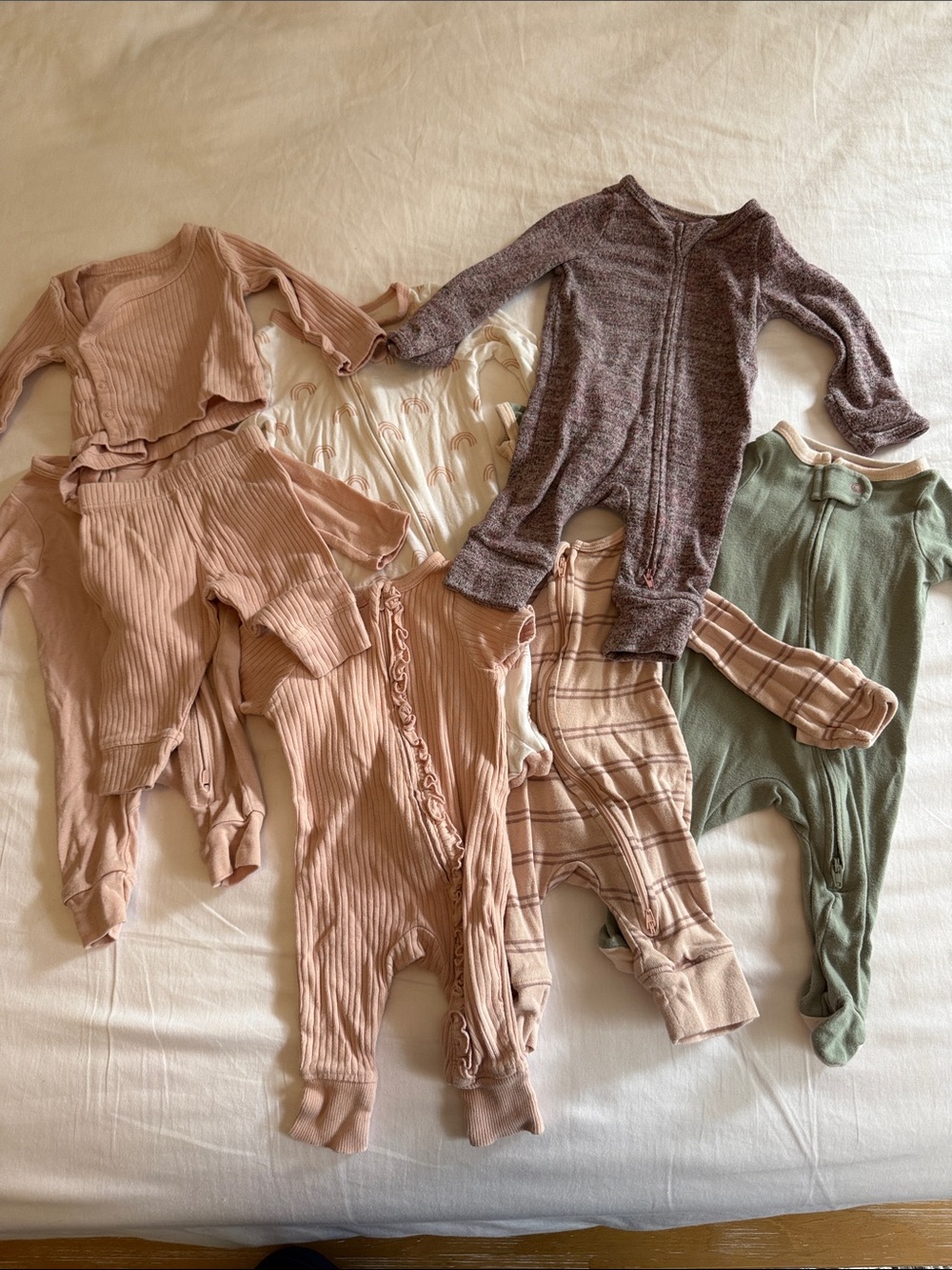 Newborn Girl Outfits -Lot of 7